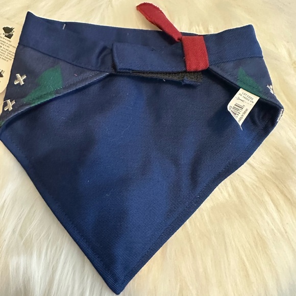 🩷5/$10 Festive Dog Bandana with Trees and Hearts - Picture 5 of 6